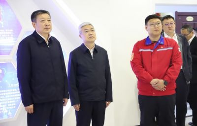 黑龙江省委副秘书长王辉光临710公海参观调研